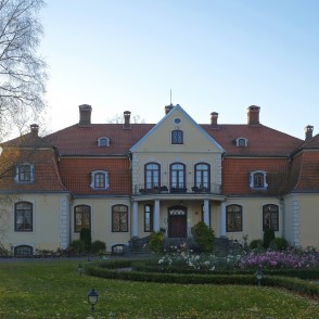 Liepupes muižas kungu māja Liepupes muižas kungu māja