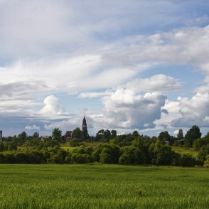 Ainava ar Višķu baznīcu Ainava ar Višķu baznīcu