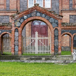 Nīdermuižas baznīcas sētas vārti Nīdermuižas baznīcas sētas vārti