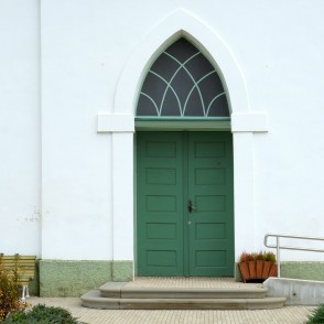 Lielsalacas luterāņu baznīcas ieejas portāls Lielsalacas luterāņu baznīcas ieejas portāls