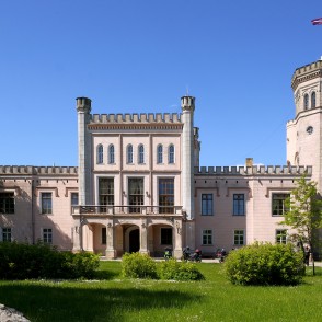 Vecauces muižas pils Vecauces muižas pils