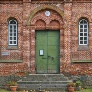 Salacgrīvas pareizticīgo baznīcas ieejas portāls Salacgrīvas pareizticīgo baznīcas ieejas portāls