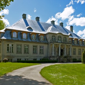 Vadakstes muižas pils Vadakstes muižas pils