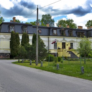 Reņģes (Rubas) muižas pils Reņģes (Rubas) muižas pils