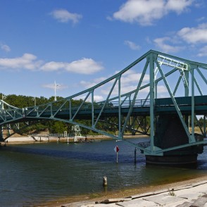 Oskara Kalpaka tilts (Liepāja) Oskara Kalpaka tilts (Liepāja)