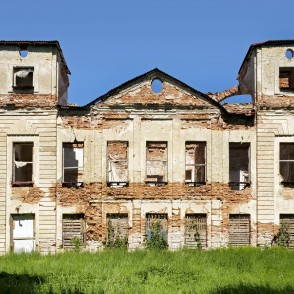 Lustes pilsdrupas Lustes pilsdrupas