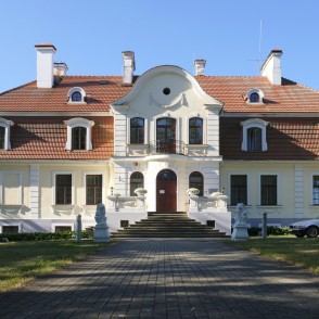 Svente Manor House Svente Manor House