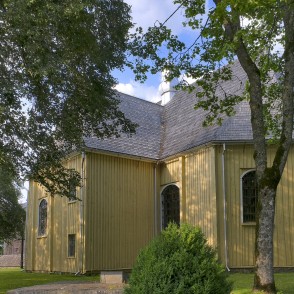 Plateliai Sv. apustuļu Pētera un Pāvila baznīcas koka ēka Plateliai Sv. apustuļu Pētera un Pāvila baznīcas koka ēka