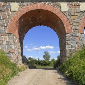 Kretingas (Bajoru) dzelzceļa viadukta centrālā arka Kretingas (Bajoru) dzelzceļa viadukta centrālā arka
