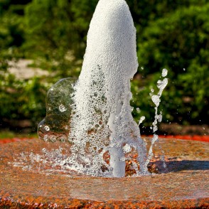 Strūklaka Dzirnavu laukumā, Ventspilī Strūklaka Dzirnavu laukumā, Ventspilī