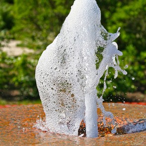 Strūklaka Dzirnavu laukumā, Ventspilī Strūklaka Dzirnavu laukumā, Ventspilī