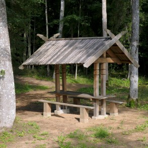 Laukums "Četri gadalaiki" (Gramzdas meža parks) Laukums "Četri gadalaiki" (Gramzdas meža parks)