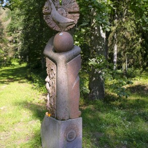 Skulptūra Aizvīķu meža parkā Skulptūra Aizvīķu meža parkā