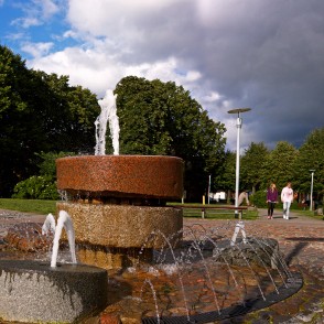 Strūklaka Dzirnavu laukumā, Ventspilī Strūklaka Dzirnavu laukumā, Ventspilī