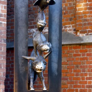 Skulptūra Brēmenes muzikanti Vecrīgā Skulptūra Brēmenes muzikanti Vecrīgā