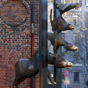 Skulptūra Brēmenes muzikanti Vecrīgā Skulptūra Brēmenes muzikanti Vecrīgā