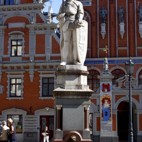 Rolanda statuja Rīgas Rātslaukumā Rolanda statuja Rīgas Rātslaukumā