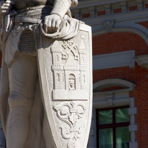 Rolanda statujas vairogs Rolanda statujas vairogs