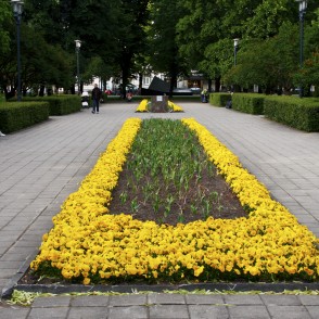 Puķu dobe Esplanādē Puķu dobe Esplanādē