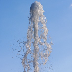 Strūklaka Kronvalda parkā Strūklaka Kronvalda parkā