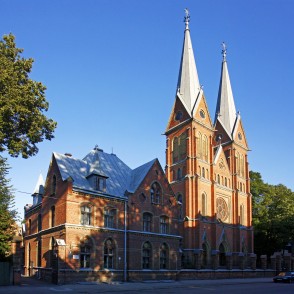 Rīgas Sv. Franciska Romas katoļu baznīca Rīgas Sv. Franciska Romas katoļu baznīca