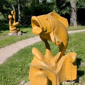 Koka skulptūras Sienāžu parkā, Cīrava Koka skulptūras Sienāžu parkā, Cīrava