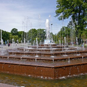 Strūklaka Kronvalda parkā Rīgā Strūklaka Kronvalda parkā Rīgā