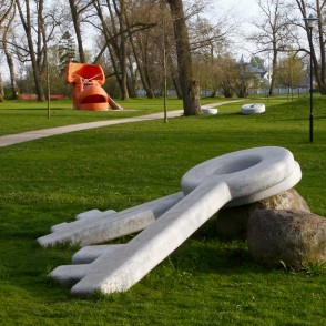 Skulptūra - Lutauša atslēgas (Inta Berga) Skulptūra - Lutauša atslēgas (Inta Berga)