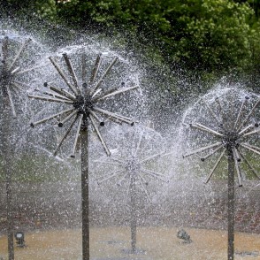 Limbaži, strūklaka "Pienenes" Limbaži, strūklaka "Pienenes"