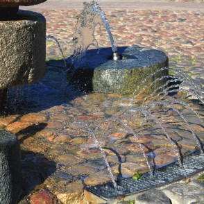 Strūklaka “Dzirnakmens” fragments, Ventspils Strūklaka “Dzirnakmens” fragments, Ventspils