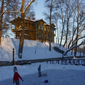 Kuldīgas Pils parks ziemā Kuldīgas Pils parks ziemā