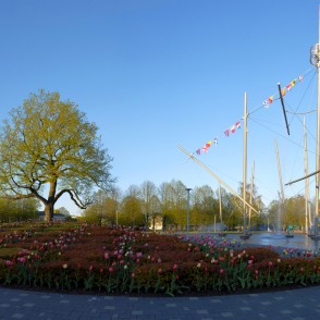 Strūklakas "Fregate Valzivs" panorāma Strūklakas "Fregate Valzivs" panorāma