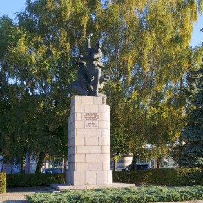 Piemineklis "1941. gada Liepājas aizstāvjiem" Piemineklis "1941. gada Liepājas aizstāvjiem"