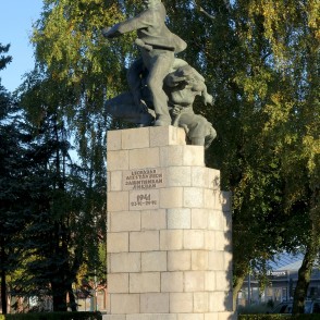 Piemineklis "1941. gada Liepājas aizstāvjiem" Piemineklis "1941. gada Liepājas aizstāvjiem"