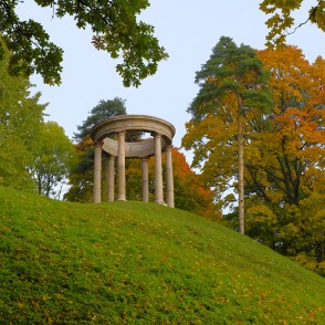 Paviljons – rotonda Tempļakalna parkā Alūksnē Paviljons – rotonda Tempļakalna parkā Alūksnē