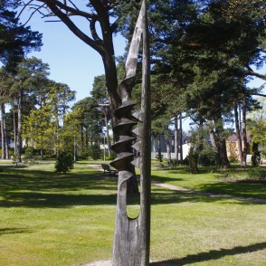 Zigmunds Bielis (Latvija), skulptūra "Čiki-briki" Zigmunds Bielis (Latvija), skulptūra "Čiki-briki"