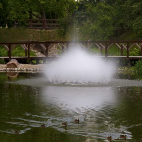 Strūklaka Kuldīgas pilsētas dārzā Strūklaka Kuldīgas pilsētas dārzā