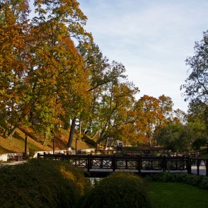 Tiltiņi Kuldīgas Pils parkā Tiltiņi Kuldīgas Pils parkā