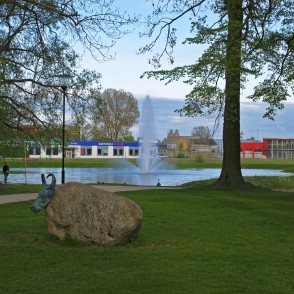 Mājdzīvnieku skulptūra Reņķa dārzā Mājdzīvnieku skulptūra Reņķa dārzā