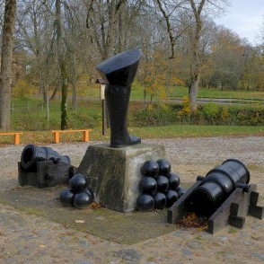 Piemiņas zīme "Kārļa XII zābaks" Piemiņas zīme "Kārļa XII zābaks"