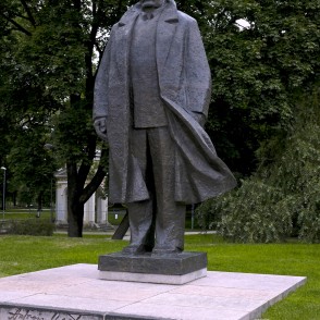Piemineklis rakstniekam Andrejam Upītim (1877-1970) Piemineklis rakstniekam Andrejam Upītim (1877-1970)