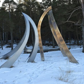 Vides objekts un piemineklis kapteinim Visvaldim Feldmanim Kolkasragā Vides objekts un piemineklis kapteinim Visvaldim Feldmanim Kolkasragā