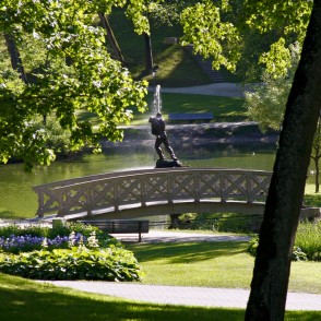 Tiltiņš Cēsu Pils parkā Tiltiņš Cēsu Pils parkā