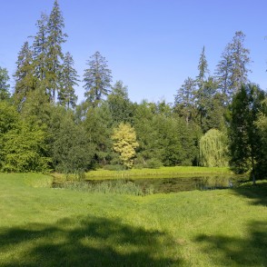 Alūksnes muižas parka ainava Alūksnes muižas parka ainava