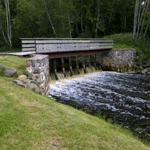 Ausekļu dzirnavu ūdens slūžas Ausekļu dzirnavu ūdens slūžas