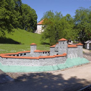Kandavas bruņinieku pils makets Kandavas bruņinieku pils makets