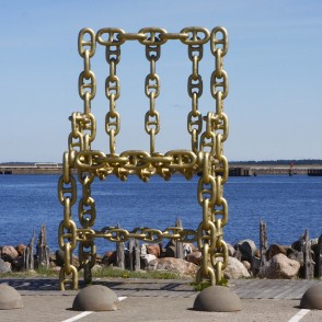 Enkuru ķēžu krēsls Ventspilī Enkuru ķēžu krēsls Ventspilī