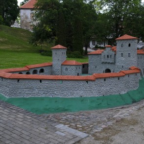 Livonijas ordeņa pils makets Kandavā Livonijas ordeņa pils makets Kandavā