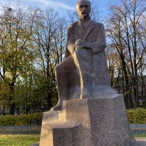 Jāņa Raiņa piemineklis Rīgā Jāņa Raiņa piemineklis Rīgā