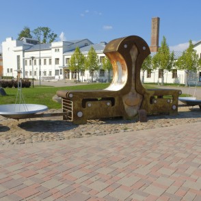 Vides mākslas objekts "Svari" Jēkabpilī Vides mākslas objekts "Svari" Jēkabpilī